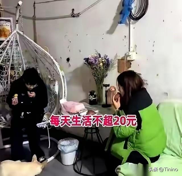 重庆23岁女孩进厂务工两周便离职，原本月薪3800的男友，嘴上劝女友找份月薪两千