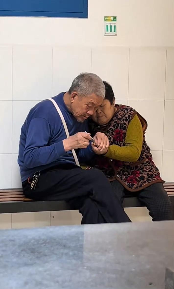 遇到对的人年纪再大都是个小公主