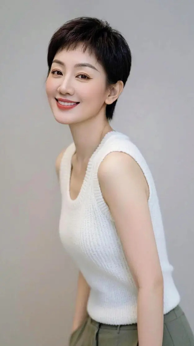 AI简约清新写真 ai创作 广告分成玩法达人伙伴计划