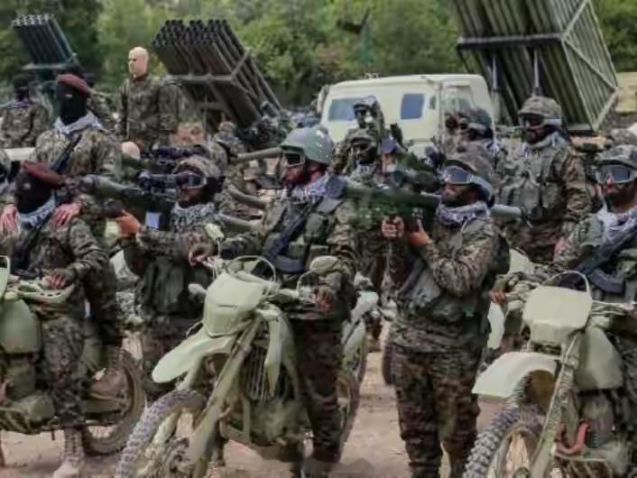 兵分四路发起总攻，世界第二大军事集团归来，美媒：以色列犯大错盯着中东看的这波人，