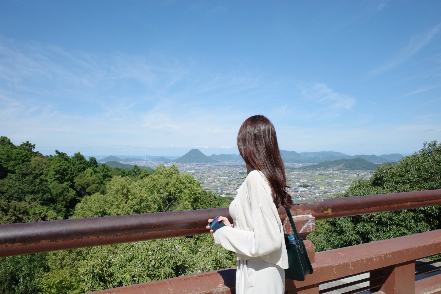 新内眞衣「ずっと更新しそびれていた香川旅行✈️🎶うどん食べて綺麗な景色みて大満