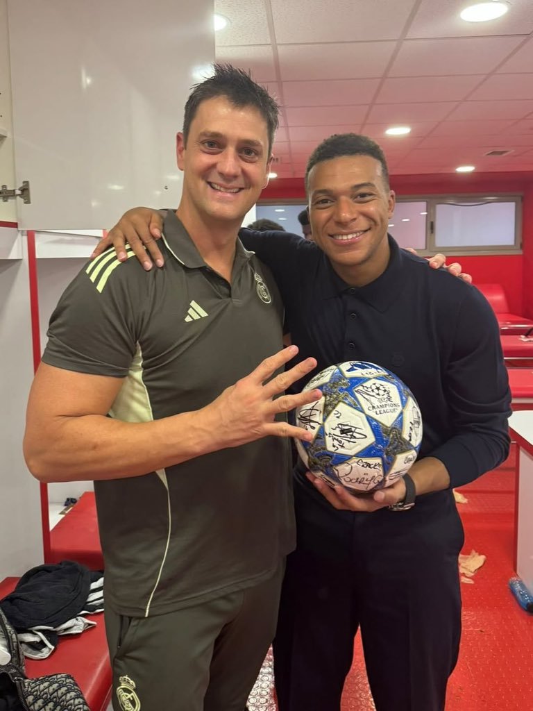 kyky就这样一直甜甜嘟笑☺️🥰🥳😽 