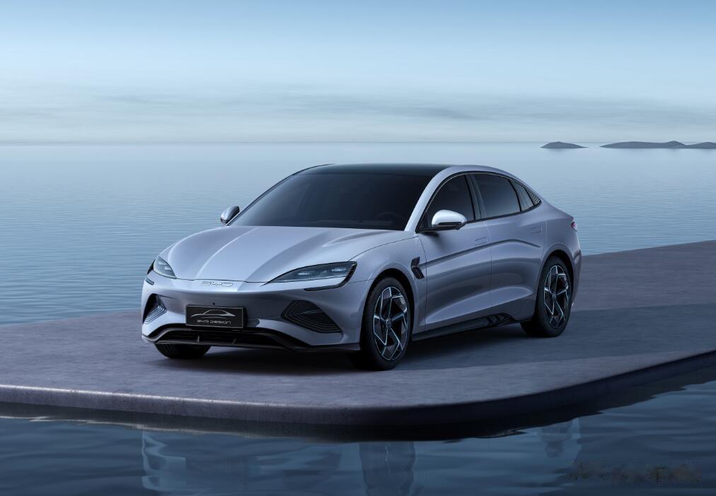 比亚迪海豹的6月投诉量是175起，拿到中型轿车6月投诉排行榜的第一名；而海豹的6