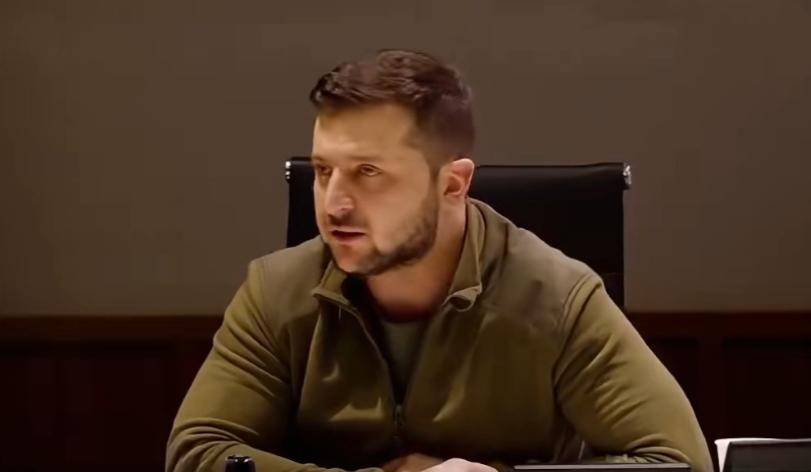 你以为泽连斯基不清楚他撕毁《明斯克协议-2》，拒绝伊斯坦布尔协议的后果吗？
错了