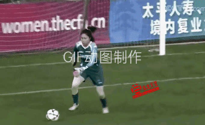 这门将的脚法绝了[赞]#门将的反应力# #足球场上的争议# #足球实力展现# #