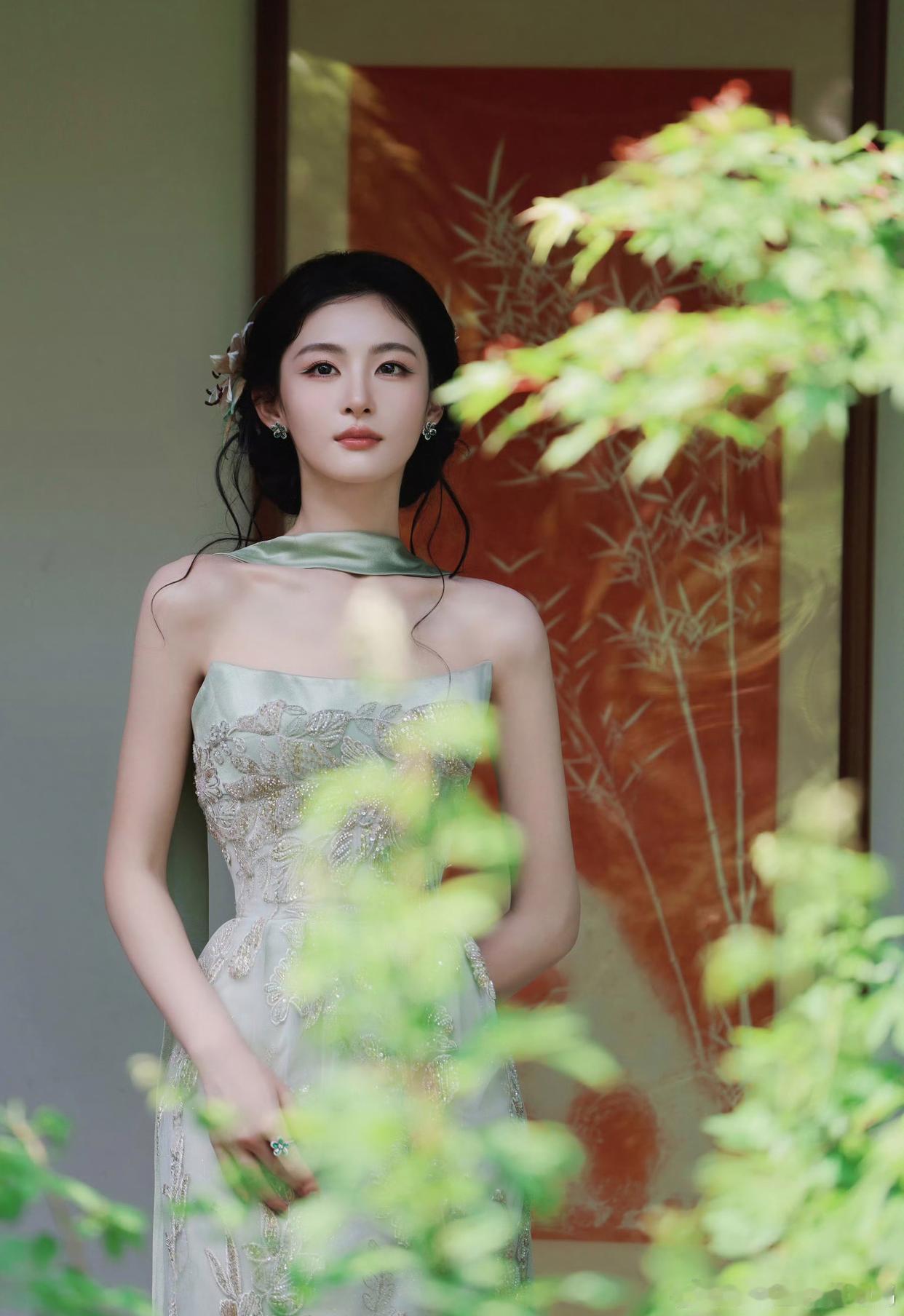 赵晴这长相，真的算得上是东方美人的标配了！ 