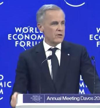 在近日世界经济论坛的年会上，加拿大总理卡尼表现出了前所未有的勇气，他在发言中怒斥