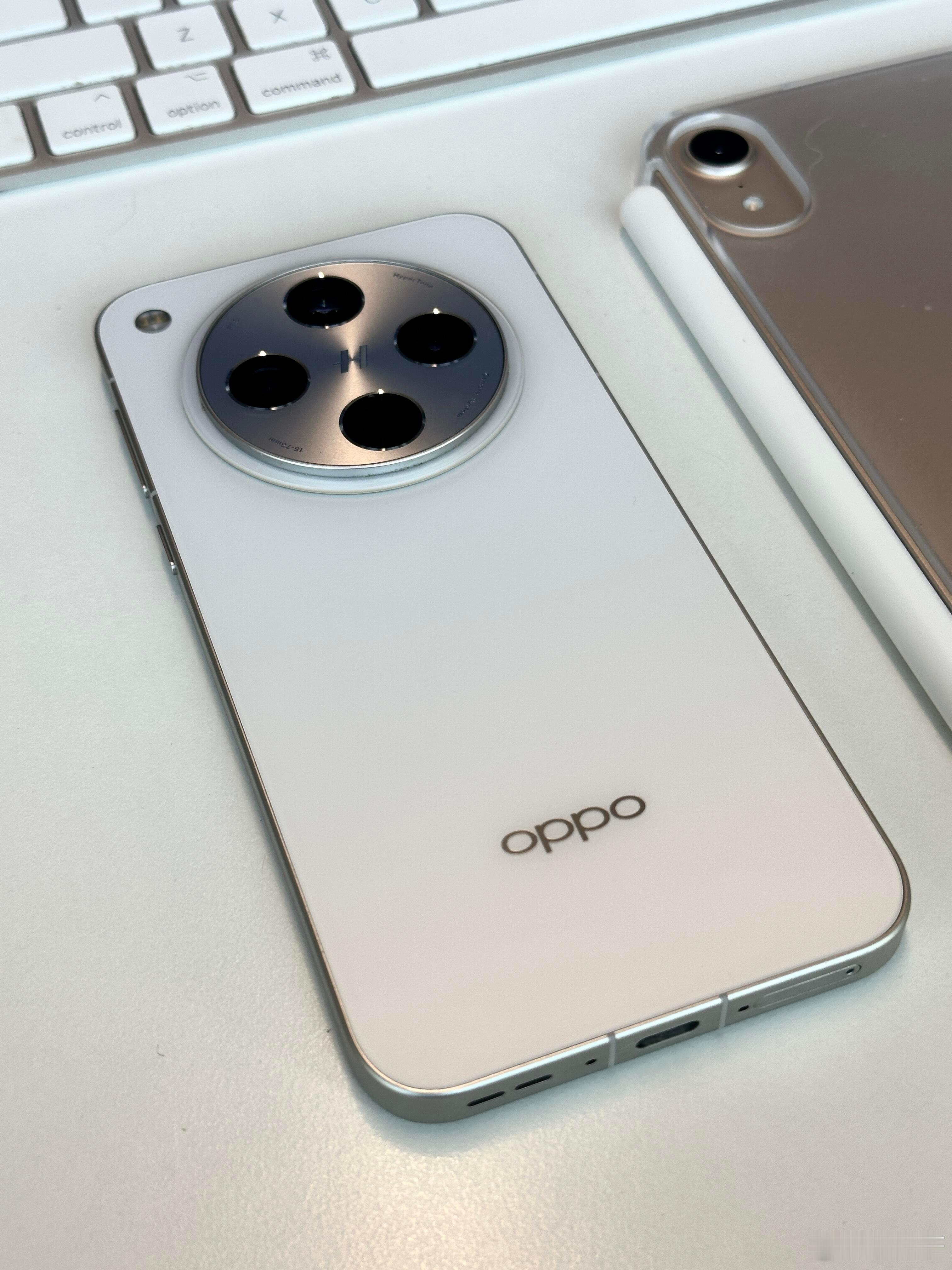 oppo find x8 优点✔️——1️⃣好看，设计简约，做工上乘，手感轻薄，