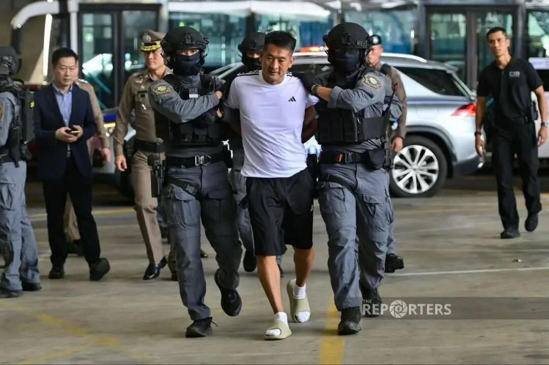 泰王访华前，跨境电诈头目被引渡回中国受审，涉案资金超2.7万亿元
 
就在11月