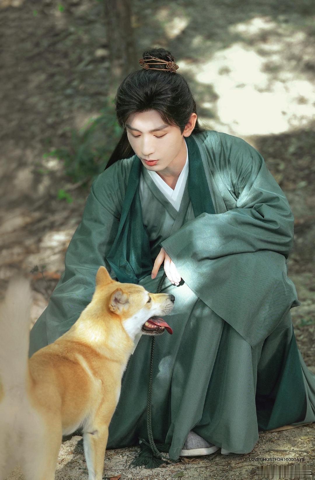 成毅 古风电视剧还得是你，是和粉丝的双向奔赴，每次都有云包场，是路人都感慨的程度