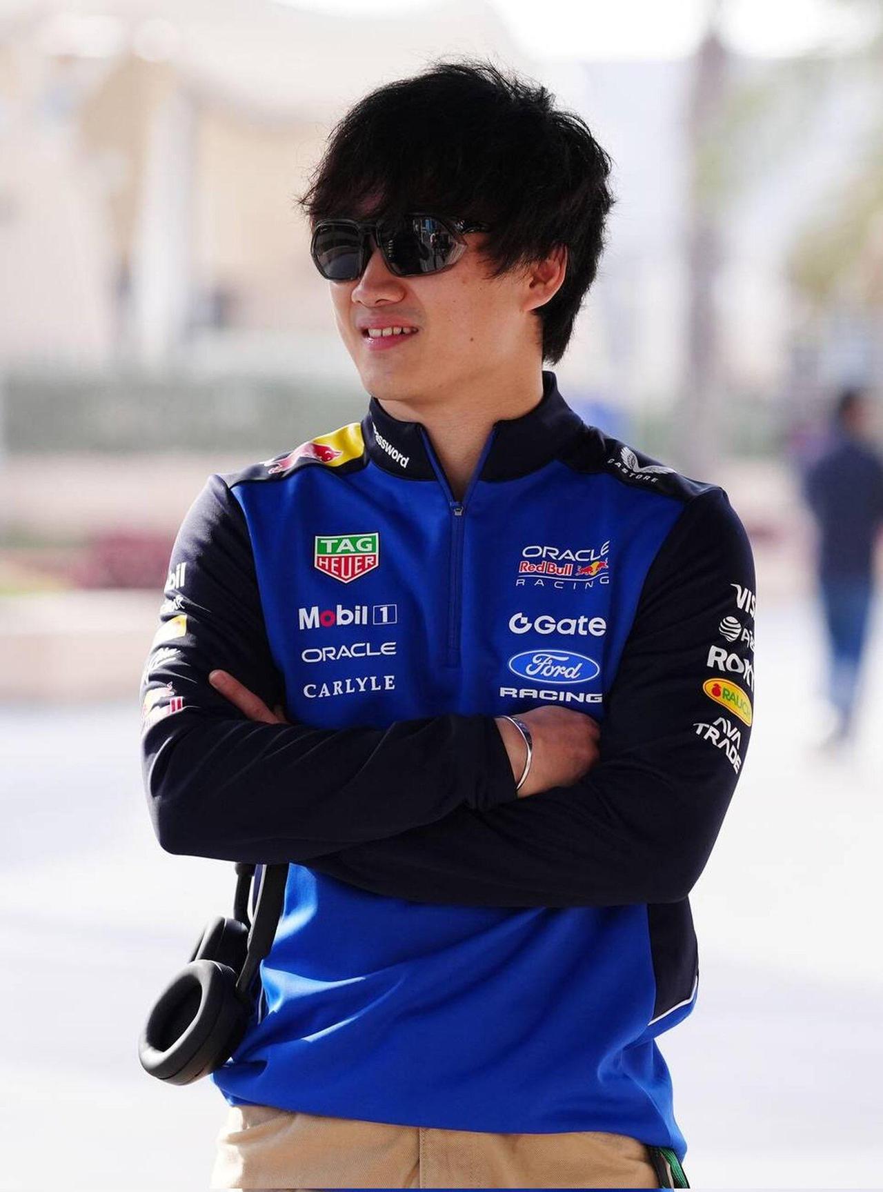 像角田裕毅这种从正式车手转预备，其实不稀奇。尼科·霍肯伯格、凯文·马格努森都经历