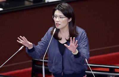 100%全票通过！只要将民进党那51个人当成空气，弹劾赖清德就是板上钉钉！这不是