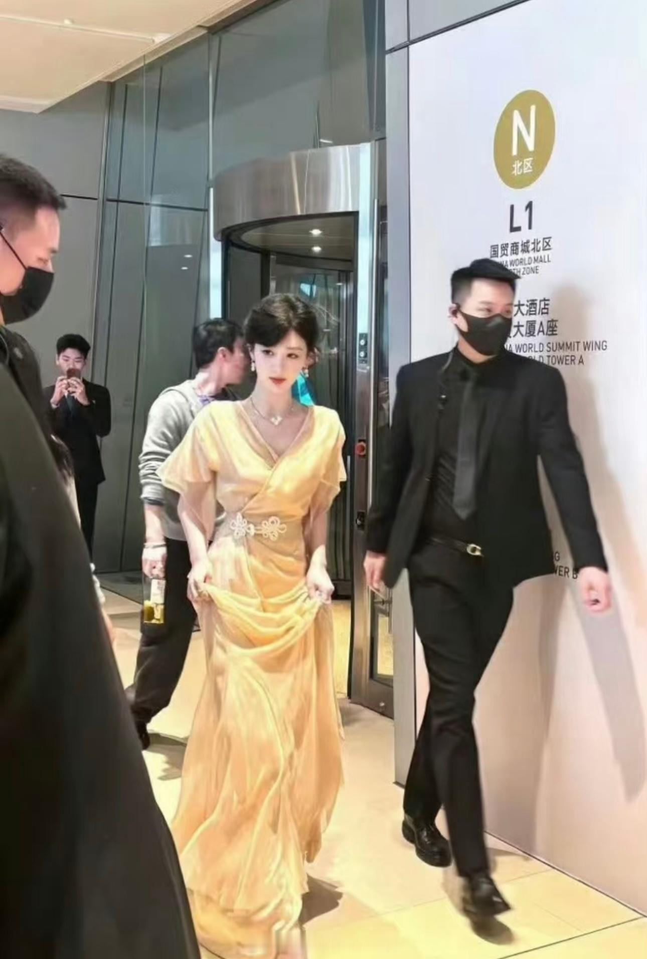 这是杨紫近期神图之一吧🥹 