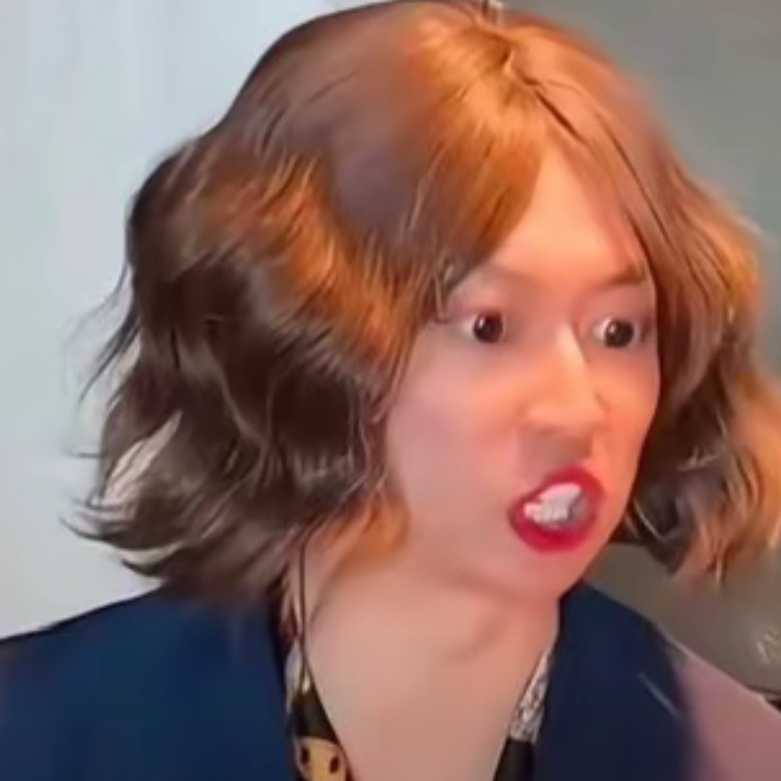 cos紫薯精也不会带你去吃刘文祥麻辣烫