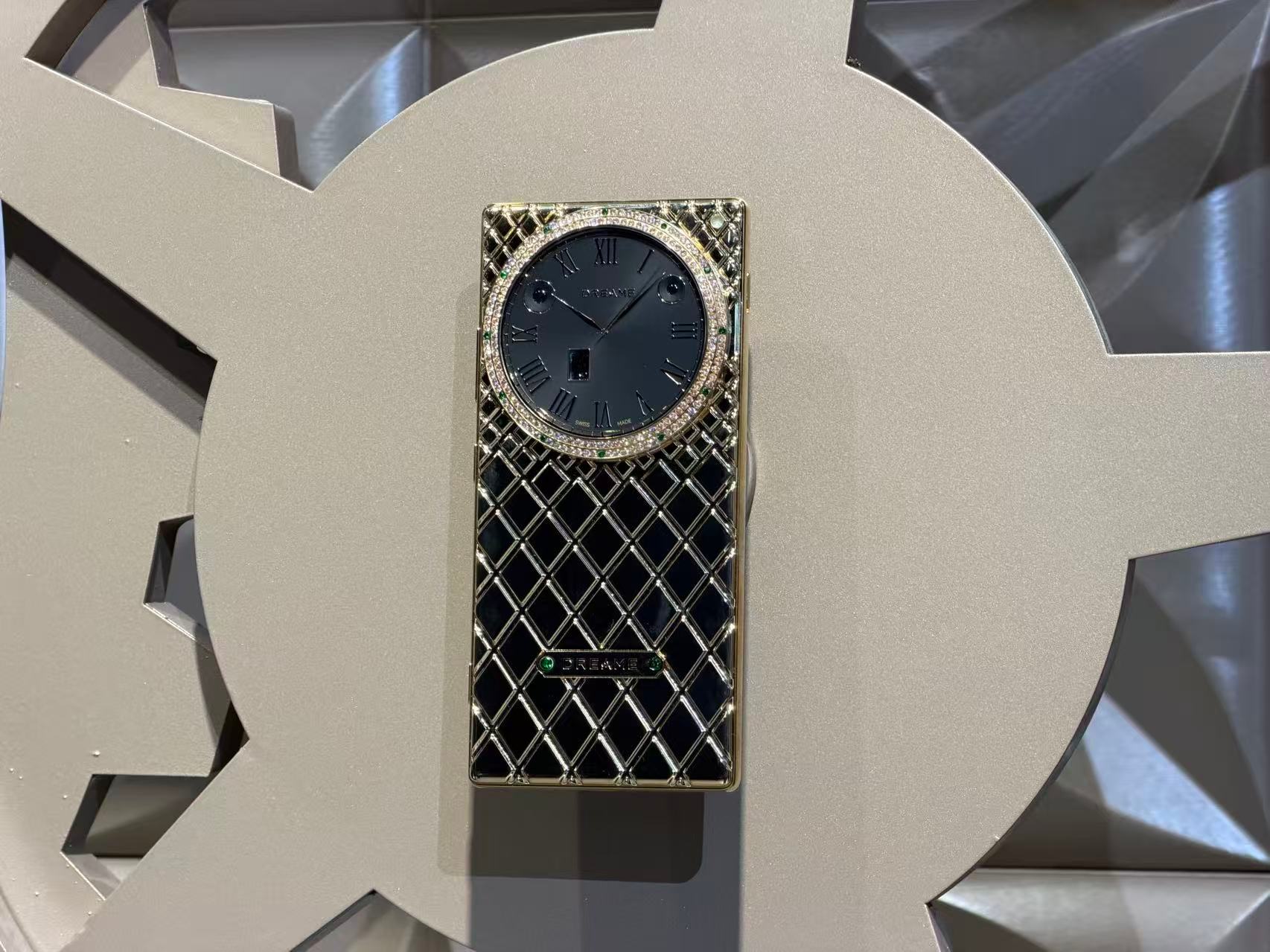 追觅AURORA的首款手机我摸到啦！直接叫欧若拉会更顺口～追觅AURORA定位全