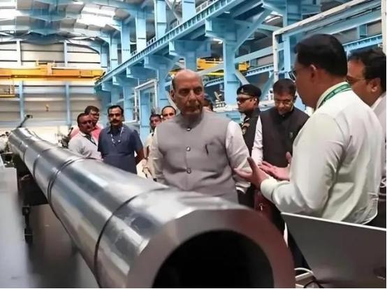 印度偷师不成沦为笑柄？10亿买中国8台盾构机，拆解后不会组装！

麻烦看官老爷们