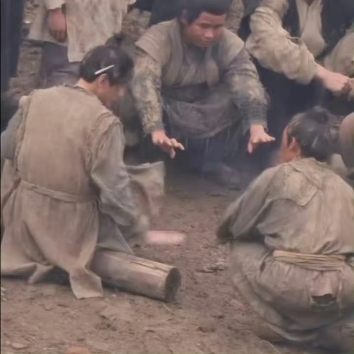 行业三令五申的要求，不过是成毅老师的日常，佛说众生平等，又有谁真的能做到了一视同