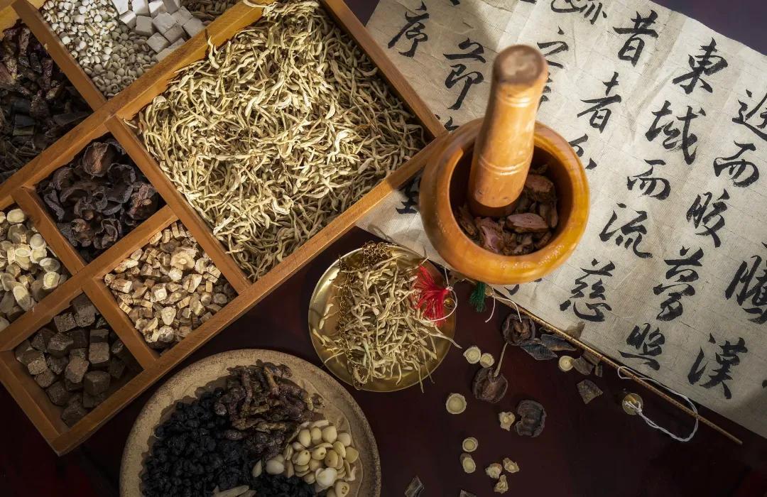 一味芡实为引，调理三年早泄顽疾！这张“温肾固精方”我行医三十载屡试不爽，药简力专