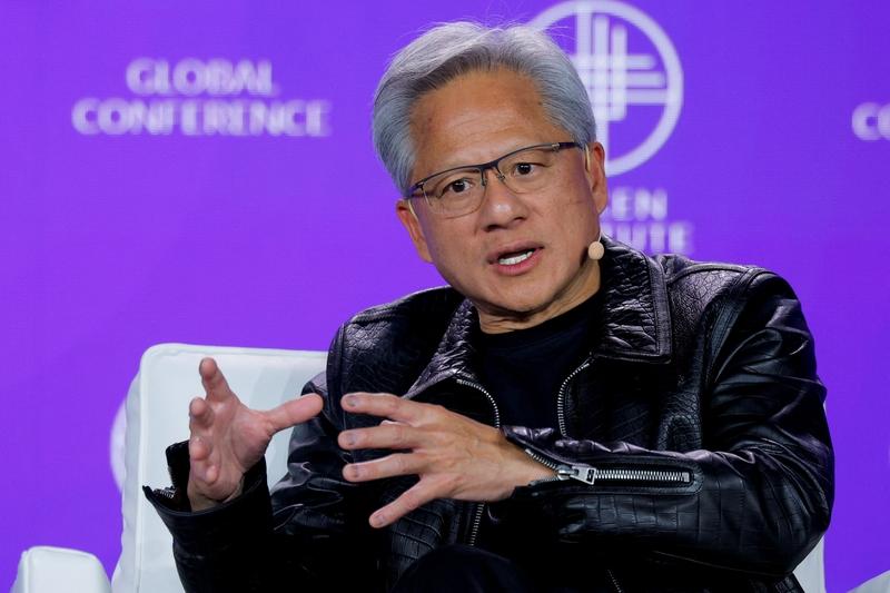 英伟达首席执行官黄仁勋近日表示，对有关中国企业被有关部门要求不得购买英伟达的芯片
