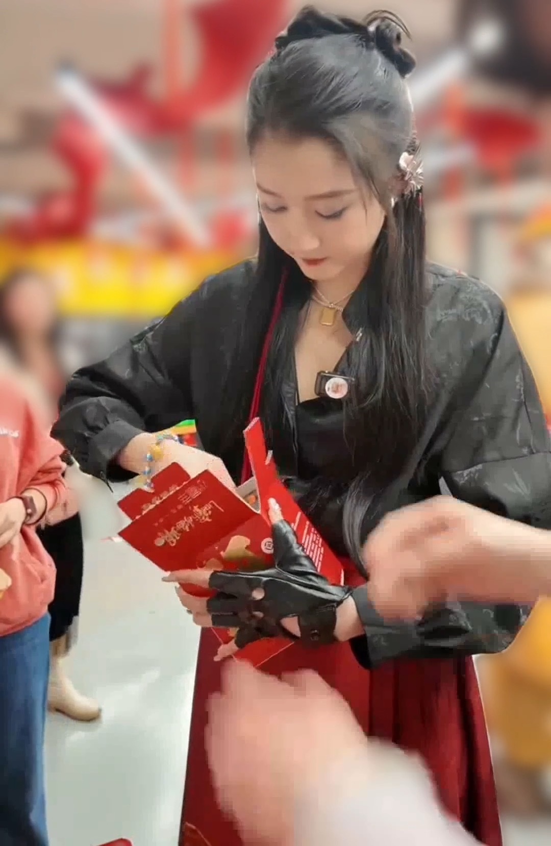 内娱明星在北京春晚就这样被宠谁家春晚这么宠明星啊被北京台春晚的后台暖到了！工作人