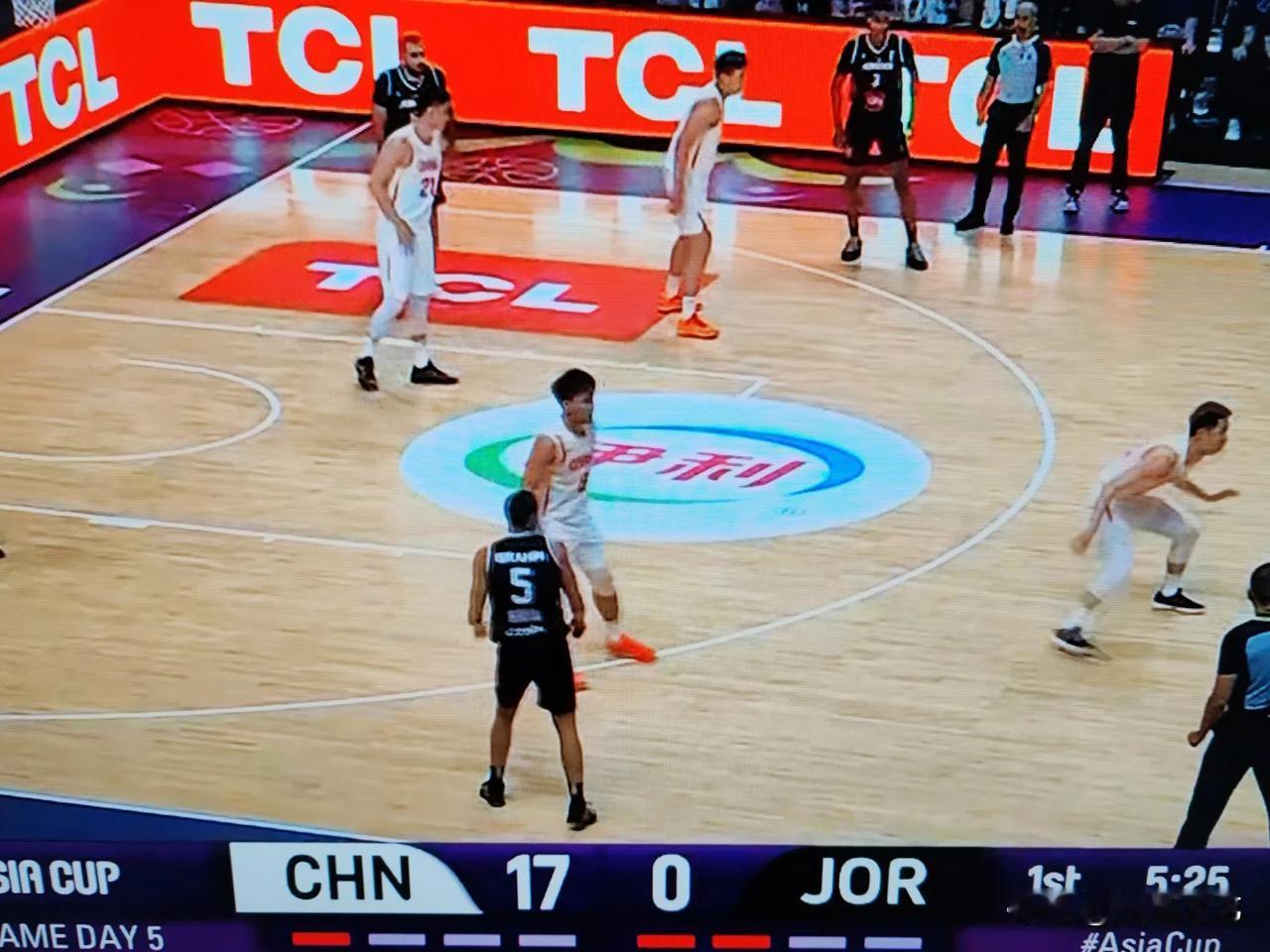开场17：0，中国男篮领先约旦队

亚洲杯男子篮球比赛，8月9日19时中国男篮对
