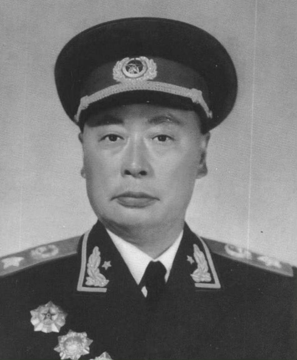 1972年1月6日，陈毅元帅在北京逝世，享年71岁。缅怀！     