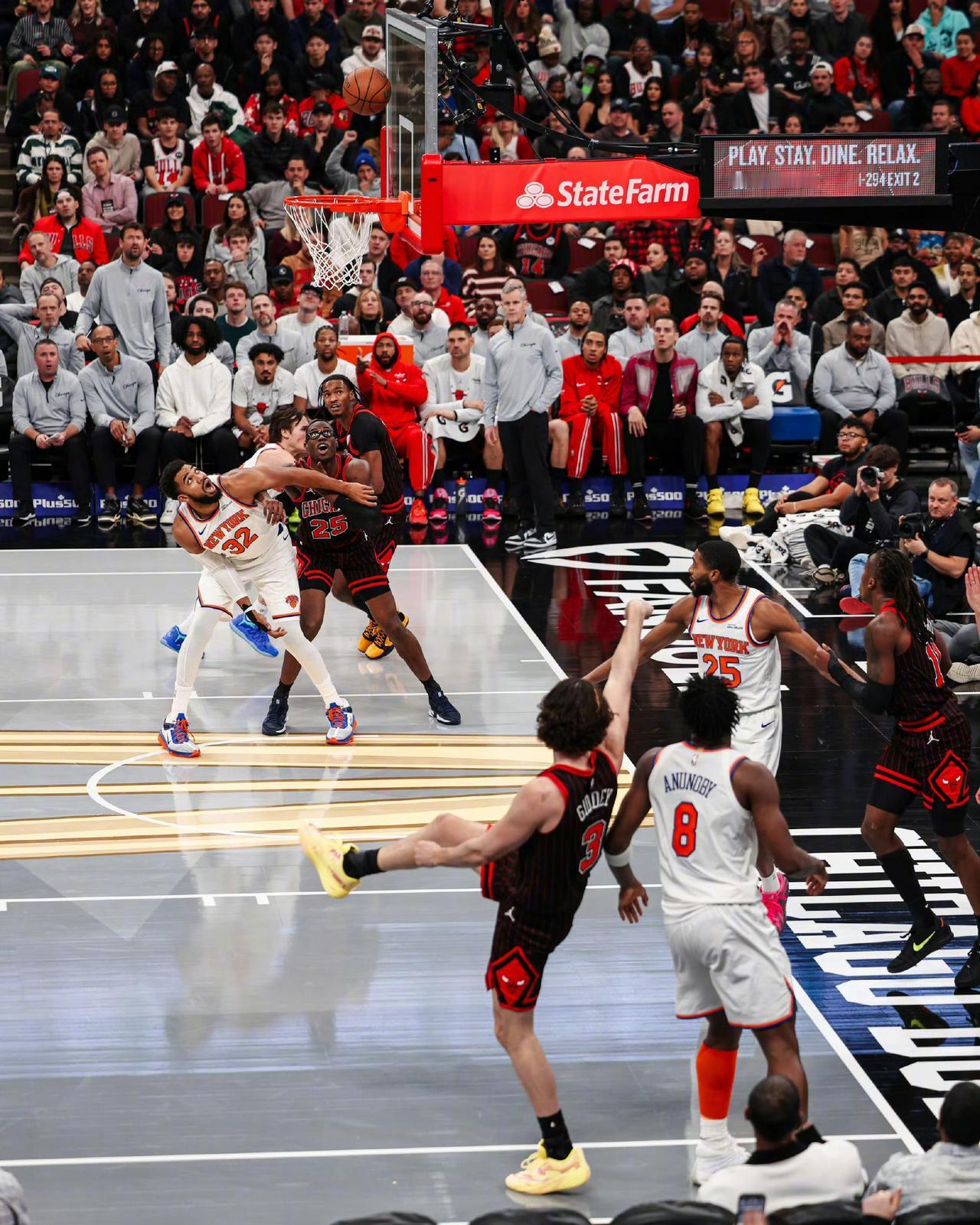 公牛五连胜了，东部唯一一支不败的球队，上一次公牛开季五连胜还是乔丹时期。

吉迪