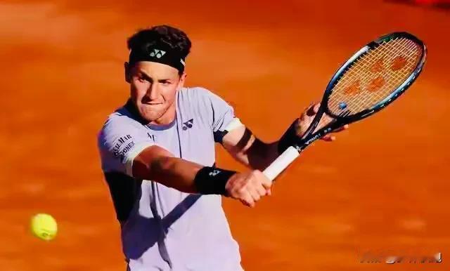 法网男单四强出炉！随着赛会四号种子🇩🇪兹维列夫6-4/7-6(5)/6-4淘