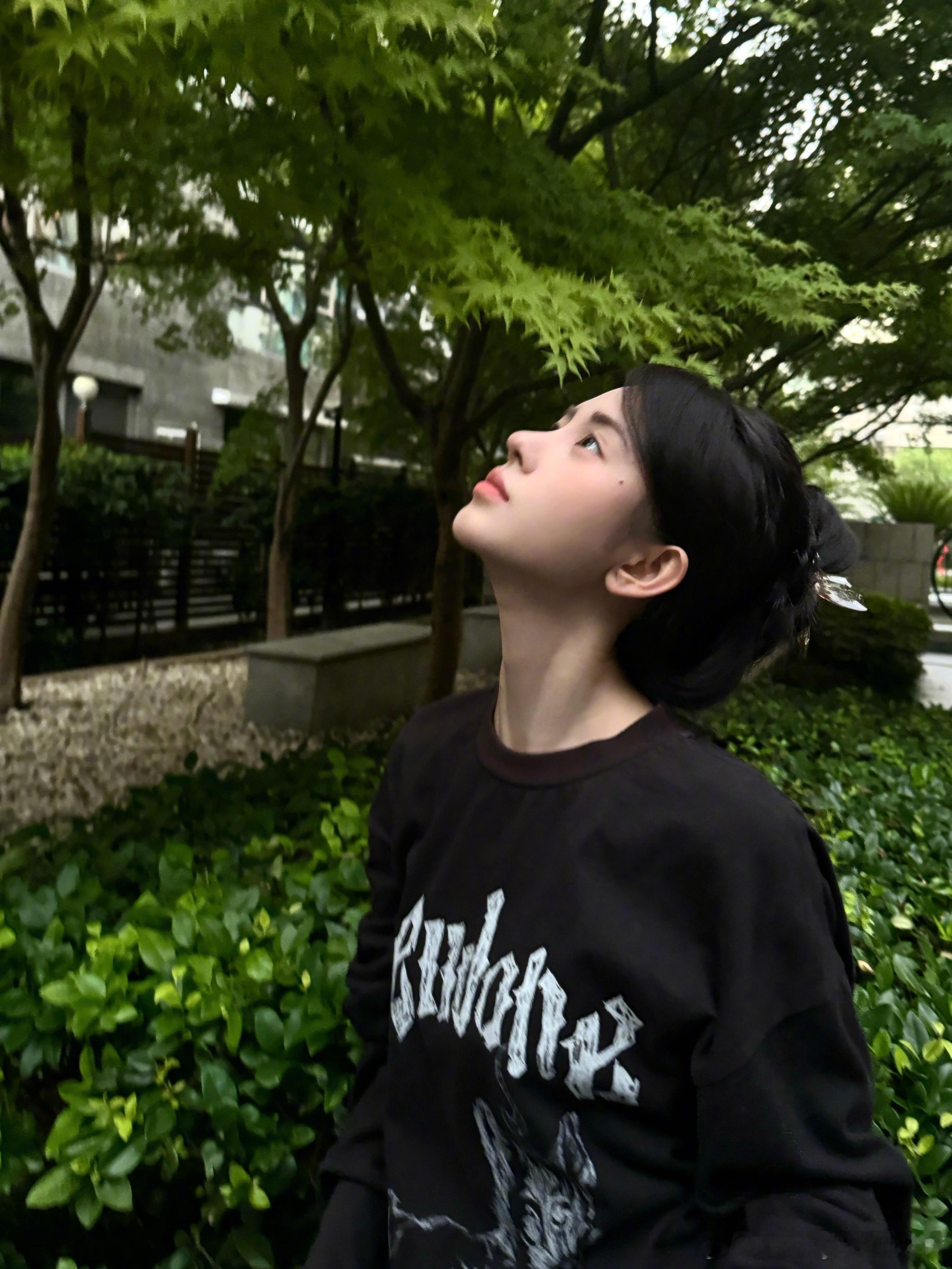 #樱雨墨韵[超话]##诗词##推文##诗词歌赋##文学##四季轮回，岁月沧桑。夏