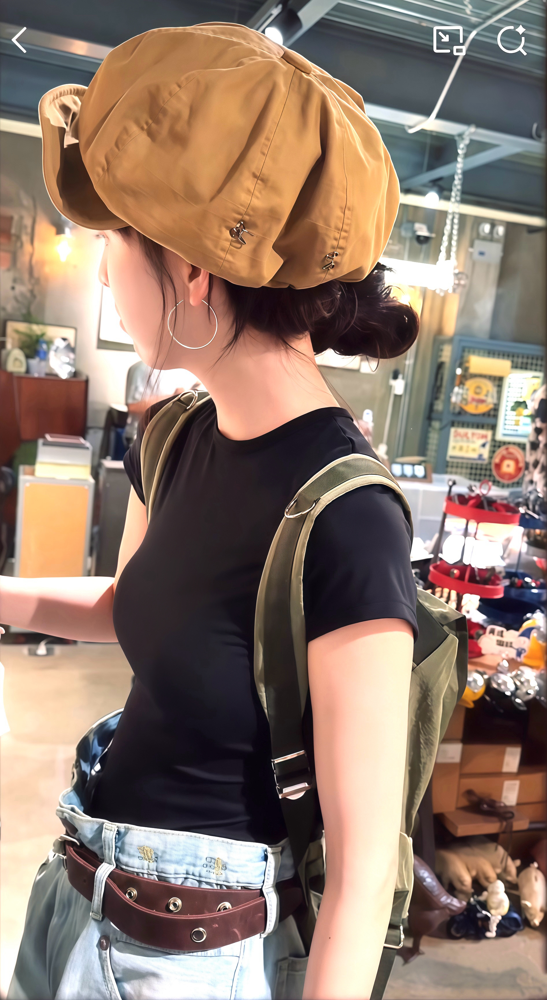 少穿宽松衣服 腰好细呀没有别的意思 ​​​