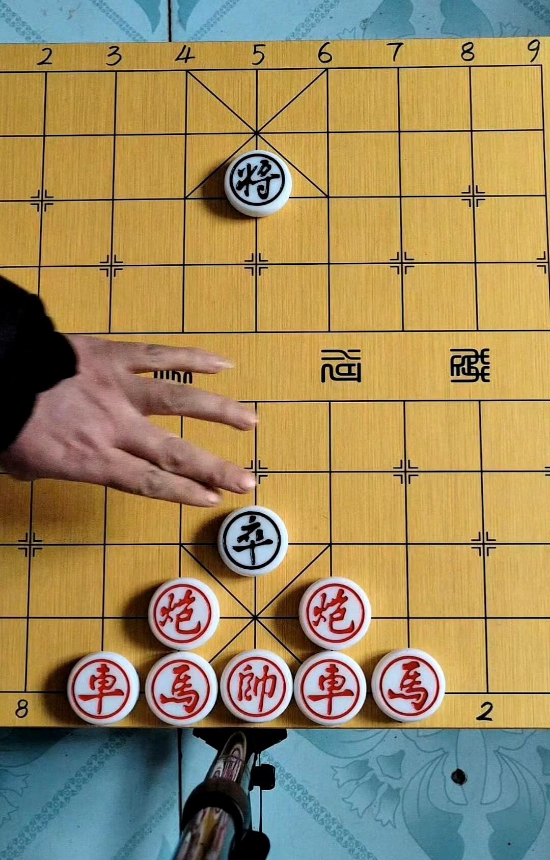 火车站经典象棋残局，红棋先走能赢吗？ ​​​