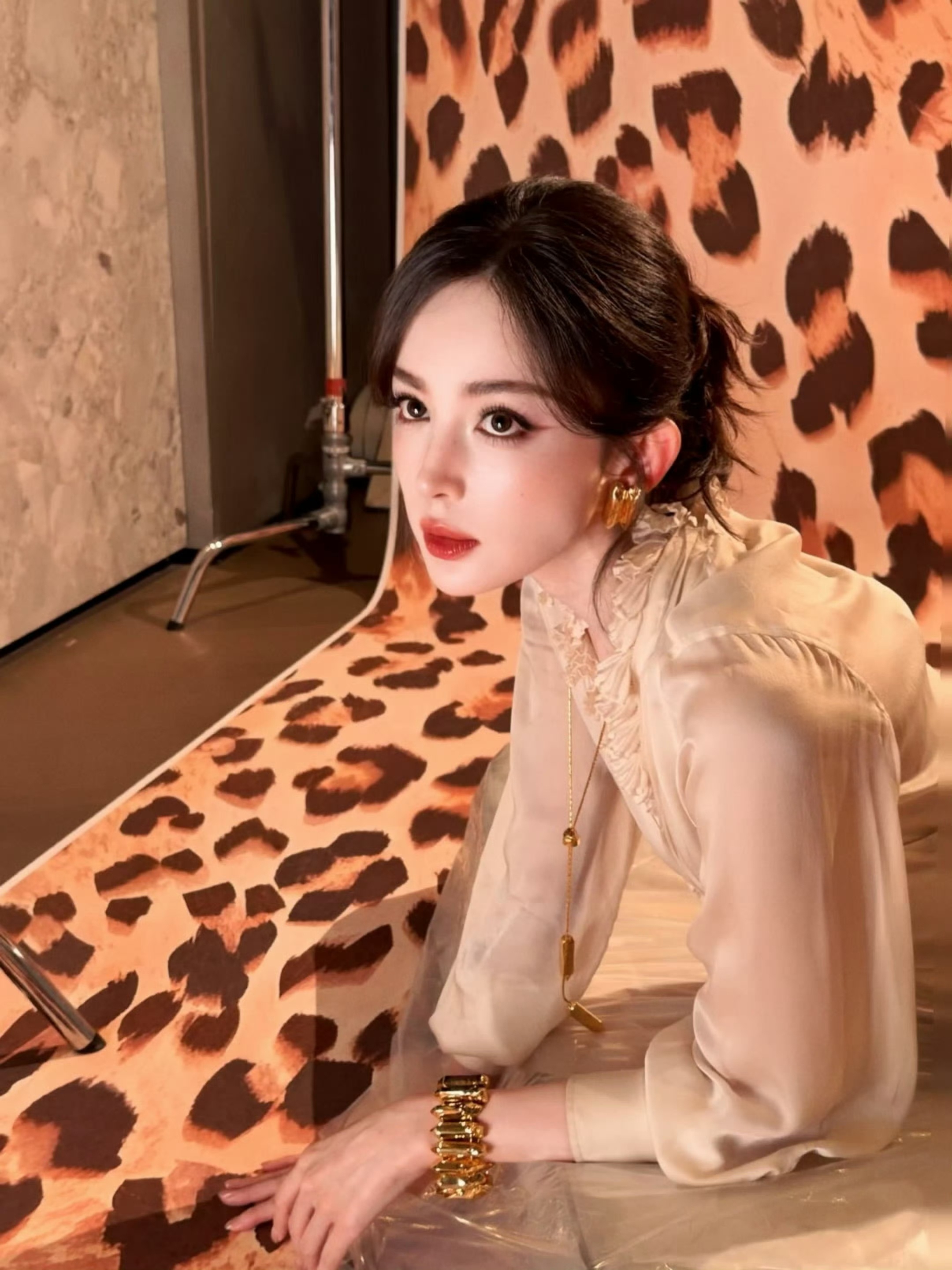 娜扎上户口的时候名字多打字了漂亮姐姐娜扎！