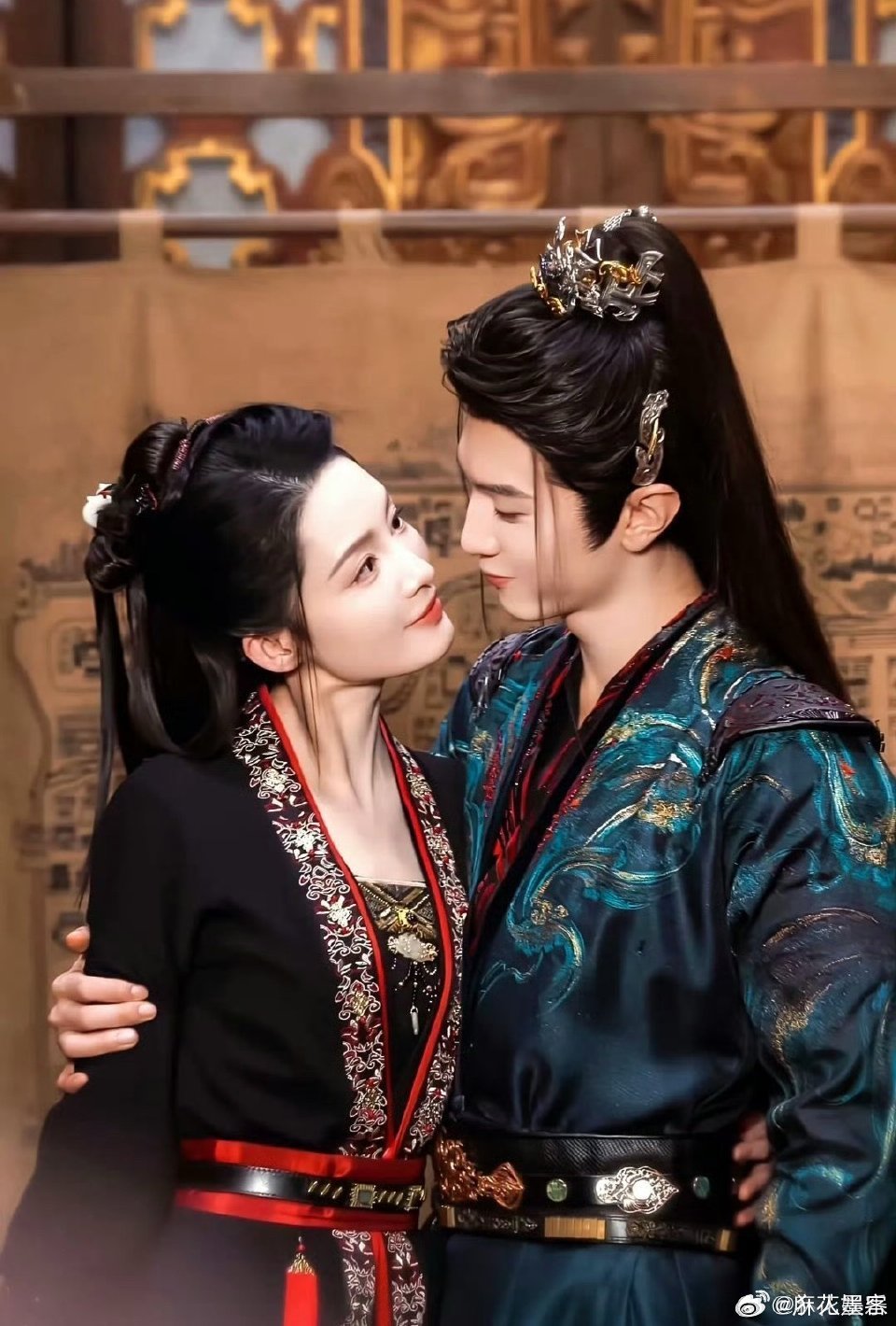 一笑随歌爆了播出半年居然还能反超登顶双榜！《一笑随歌》你终于被看见了😭✨ 