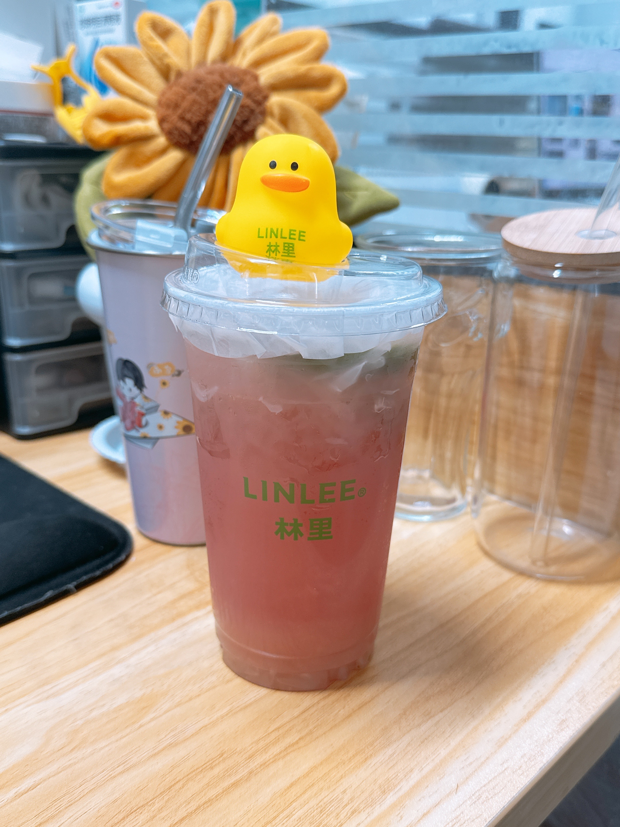 好久没喝了，才发现这个小鸭子换了 