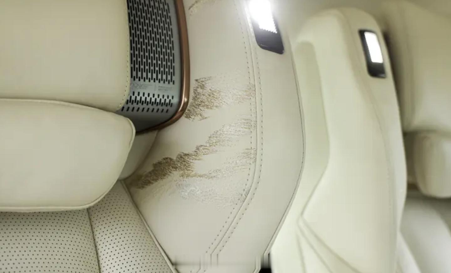 别克宣发在搞什么？第一眼以为什么污渍没擦干净！！ 