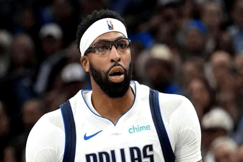 真要搞浓眉？爆公牛内部已达成共识！

是说芝加哥公牛讨论球队未来时，已将安东尼戴