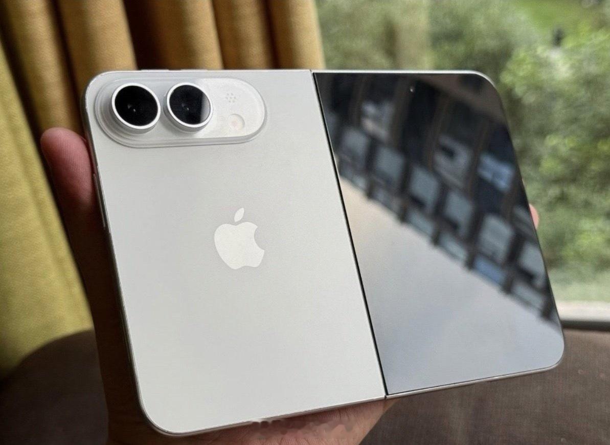 苹果折叠手机价格折叠iPhone起步价或达1.6万，但这只是入场券，后续的维修、