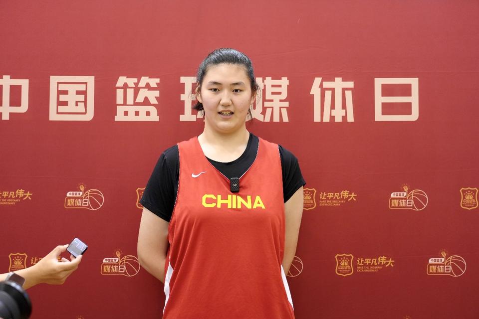 张子宇成热点，如果无人可解，她真就是中国女篮的核武器！
昨天晚上看到了，每当尼日