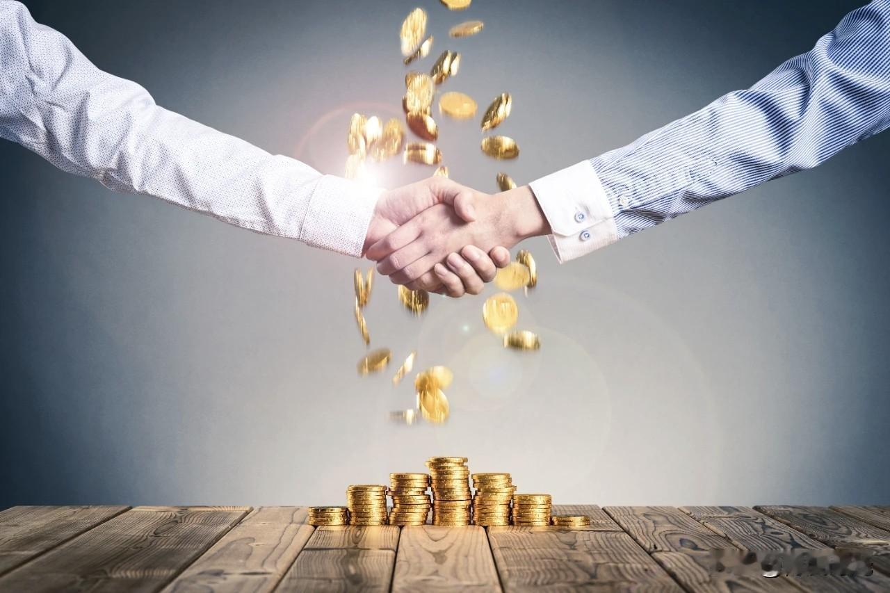 黄金价格走势稳吗
实难断言
回顾往昔
金价如坐过山车
前些年
受全球经济、地缘政