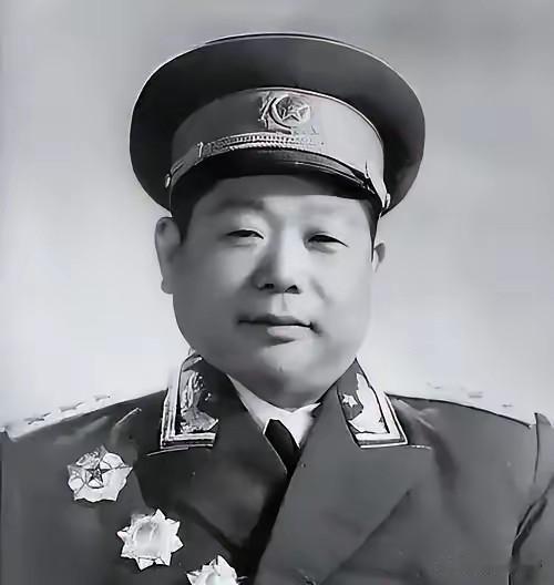 1982年，开国上将陈锡联遭遇人生最大悲痛：次子陈再文（空军副机长，年仅32岁）