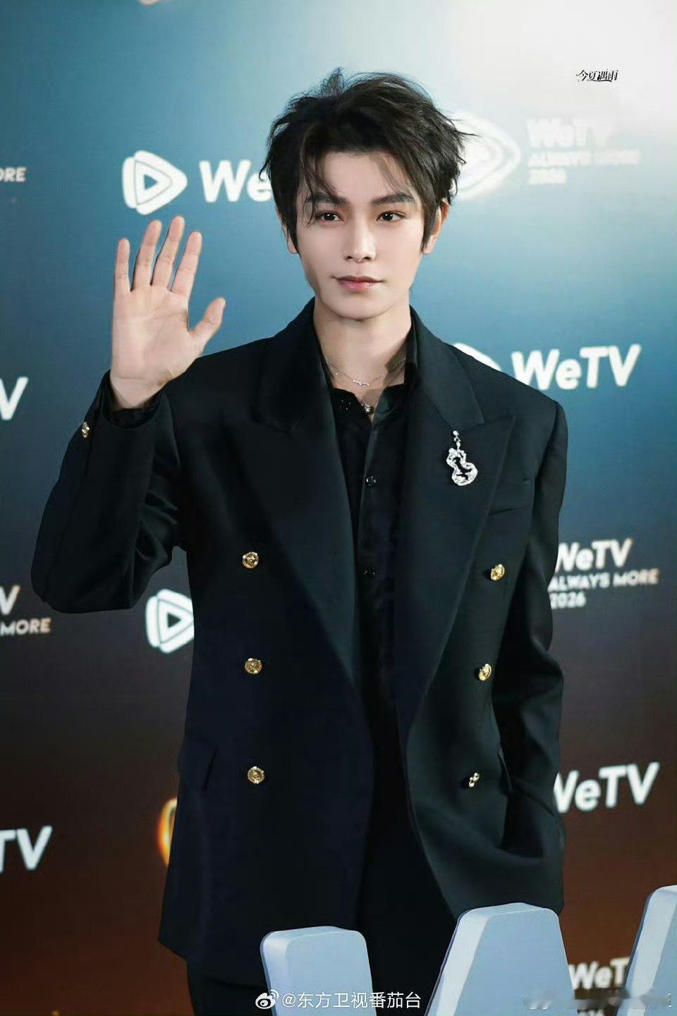 丁禹兮泰国人气实高啊，感受下现场此起彼伏的尖叫声，人气实高啊，WeTV全球代言人