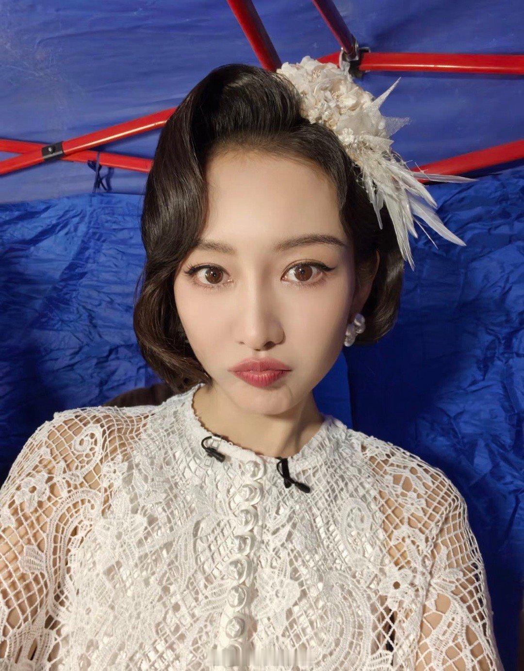 王鸥对你微笑纯属礼貌大侦探 社交是我的主场绝不内耗！鸥姐这话说得，女王气场两米八