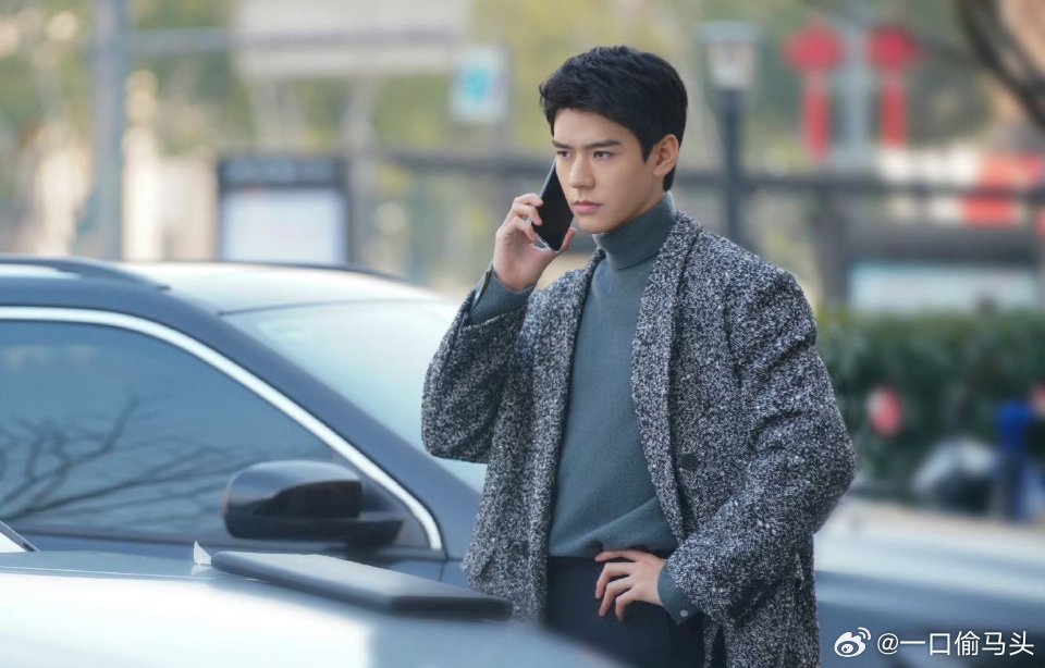 龚俊赔我瓜子钱今晚的瓜子钱龚俊给我报销一下看龚俊《家事法庭》瓜子根本停不下来！剧