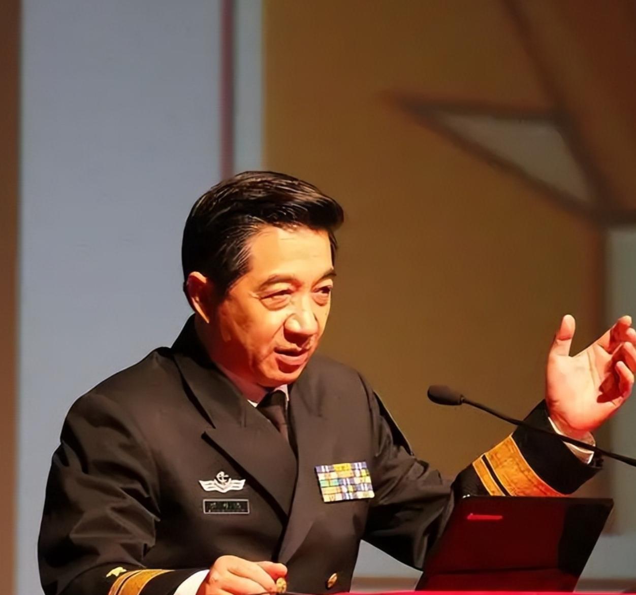 2100枚核弹，正全天候死死盯着地球的各个角落。张召忠那句“一旦开战，无处可逃”