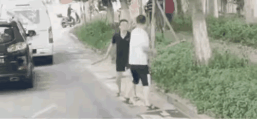 任何時侯都要留着一手，不能轻易相信任何人！