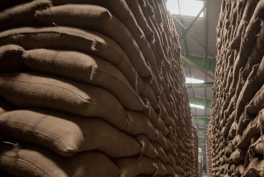 印度今年可能面临粮食短缺。根据印度面粉厂联合会基于农业观察机构（Agriwatc