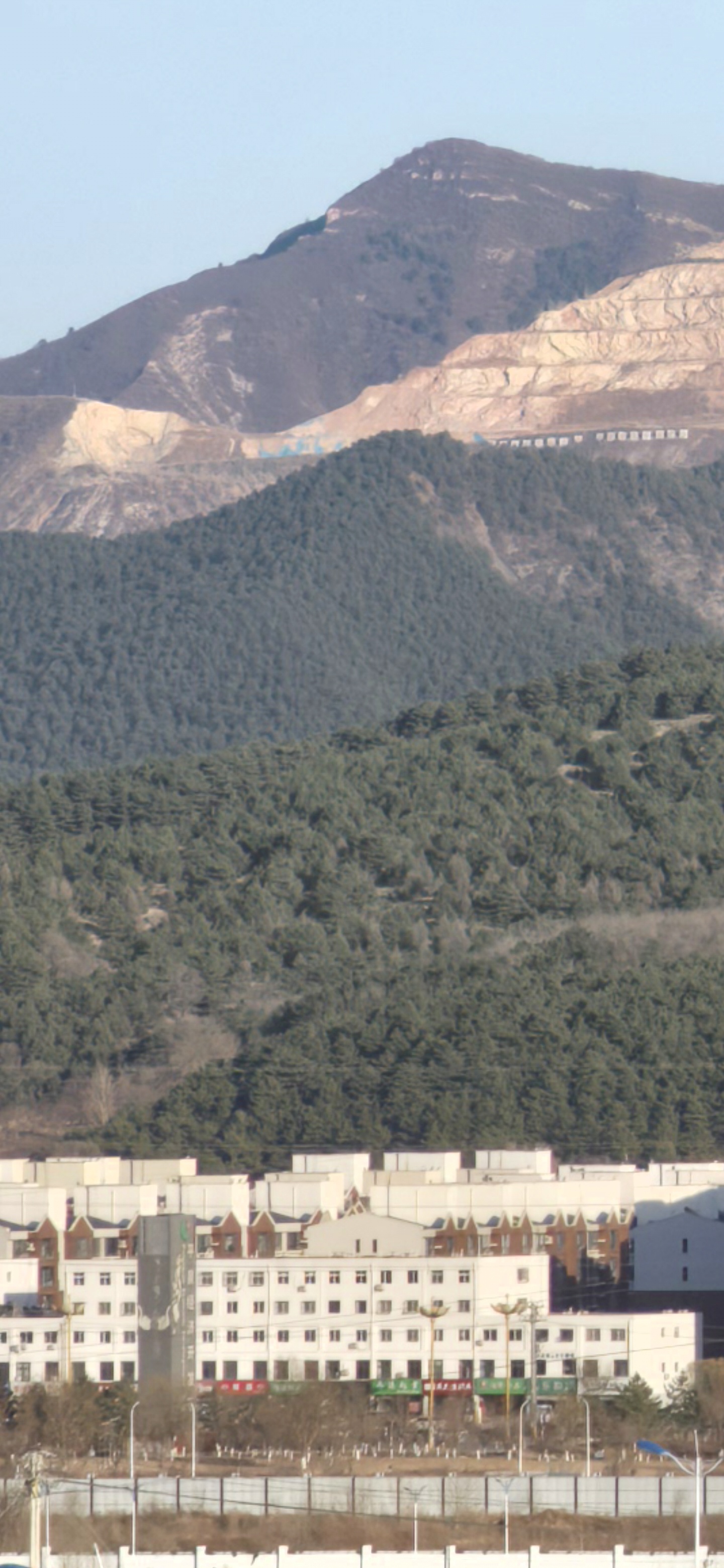 我对Galaxy S26 Ultra的1倍和这个5倍长焦十分满意。唯一拖后腿的就