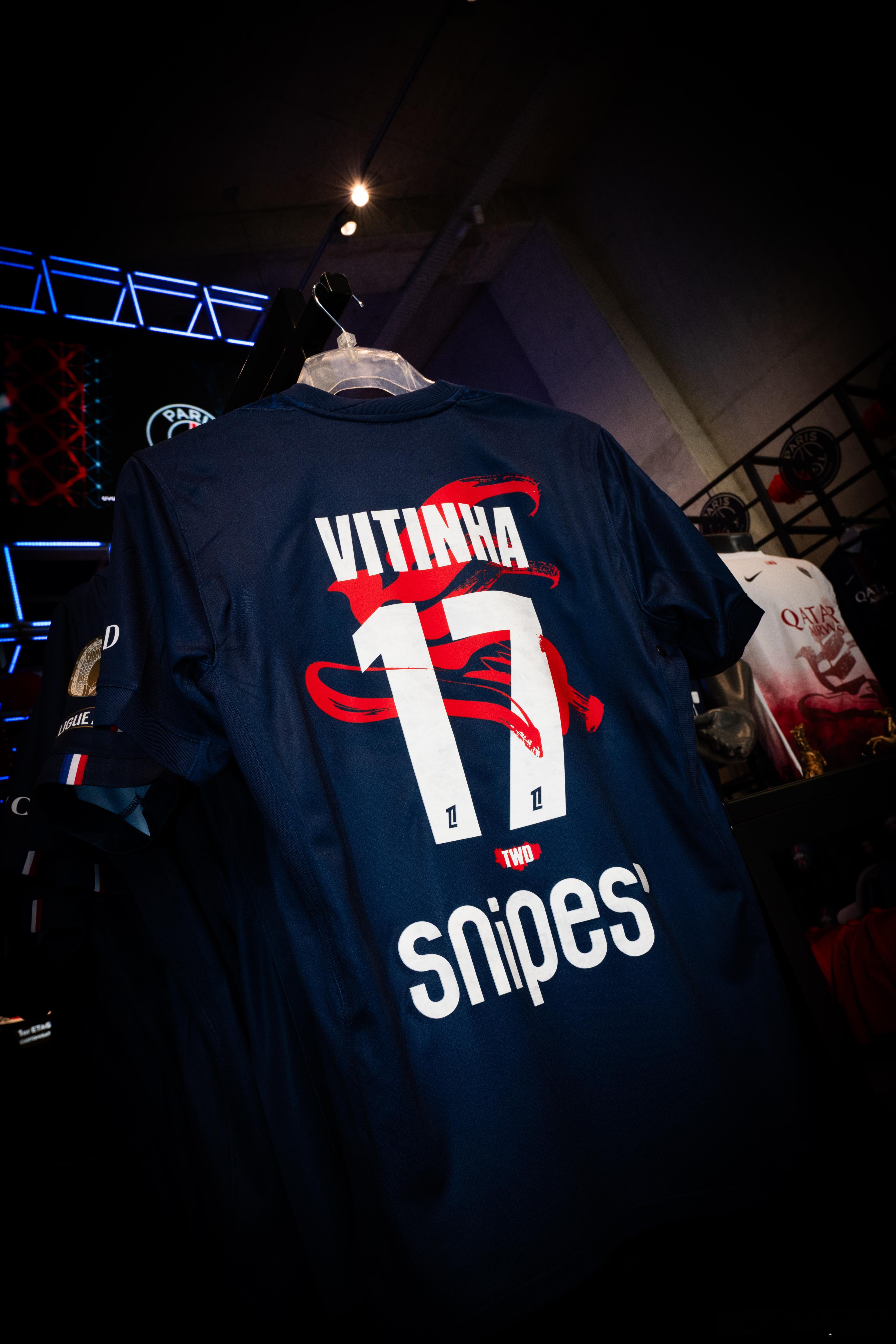 王嘉尔巴黎圣日尔曼联名球衣 意想不到的联名诞生了！的携手顶级足球俱乐部推出联名！