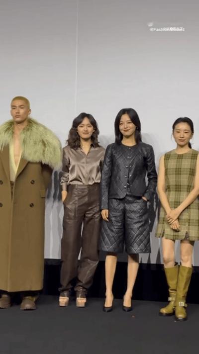 辛芷蕾文淇同框  不是….我真的被美死了！辛芷蕾文淇同框，两个人状态很好～极具观