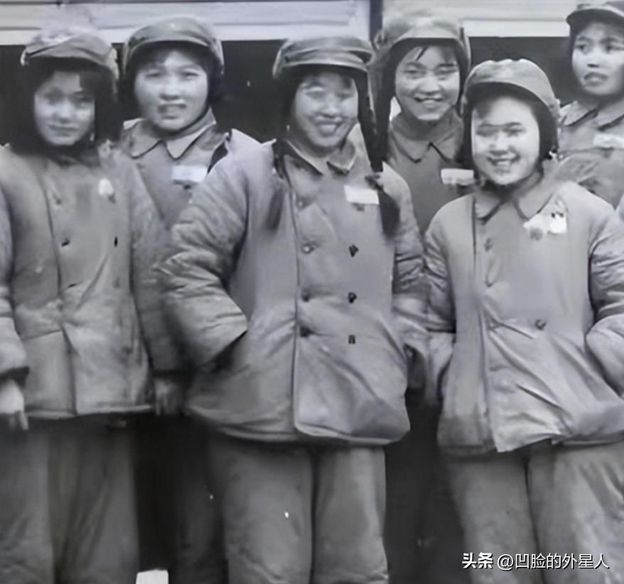 抗美援朝时，5名中国女战士被美军包围后主动投降，此后下落不明，大家都以为她们早已